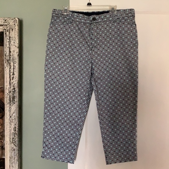 Classic APPAREL KHAKIS & COMPANY Capri Pants - Picture 1 of 8
